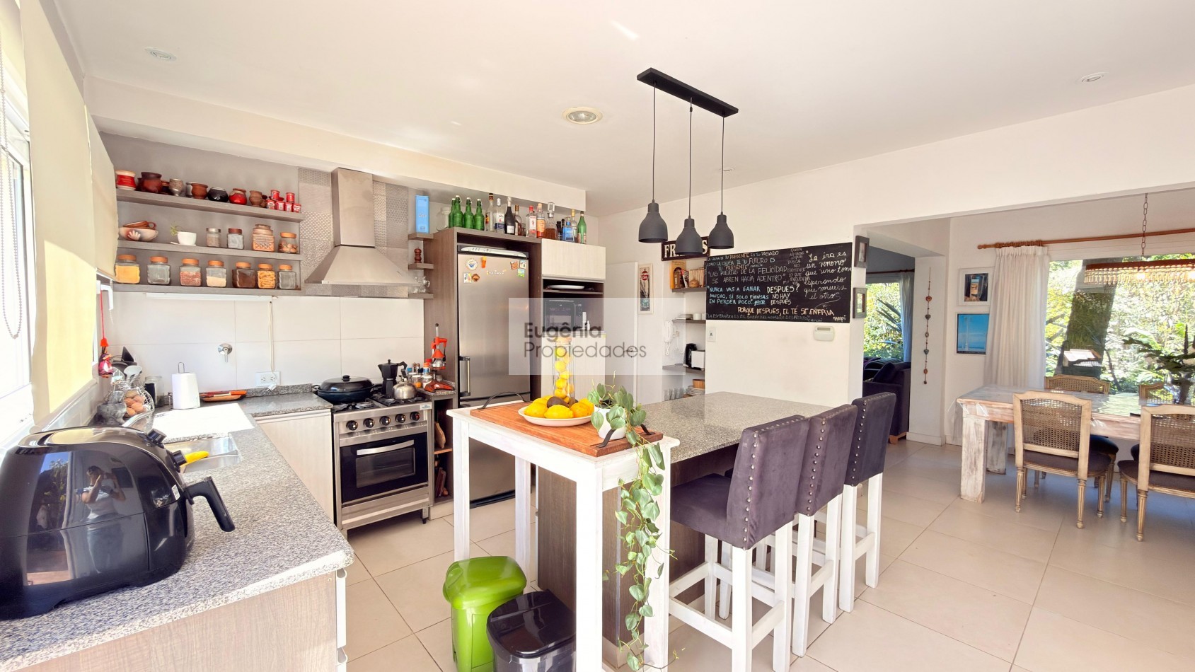 CASA EN PLAYA GRANDE (GRUPOS FAMILIARES UNICAMENTE)