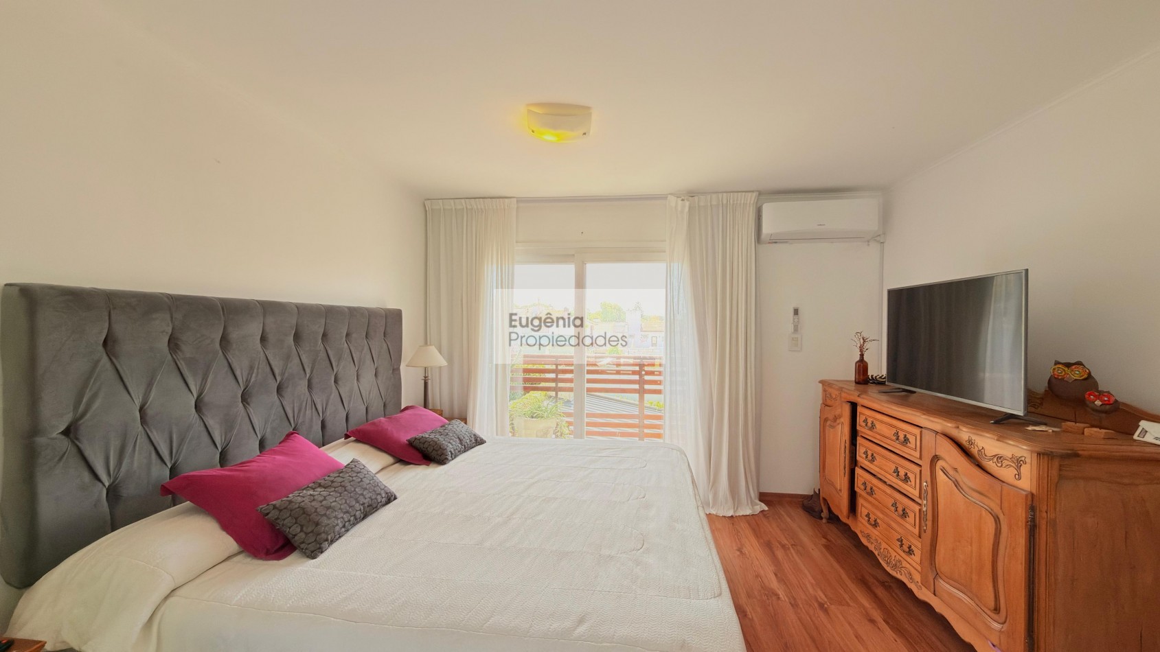 CASA EN PLAYA GRANDE (GRUPOS FAMILIARES UNICAMENTE)