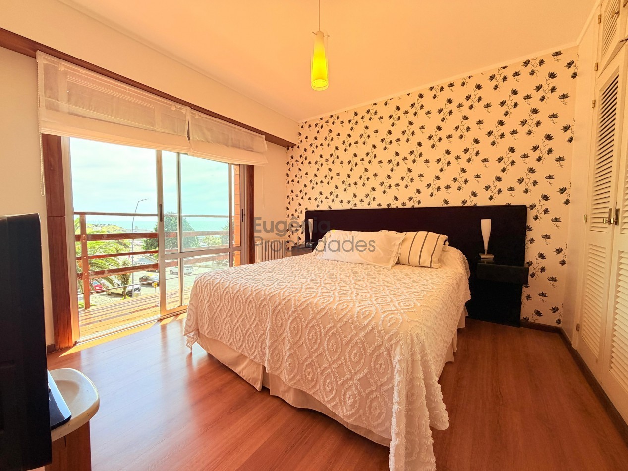 Semipiso 4 ambientes. Frente al Mar en Playa Grande