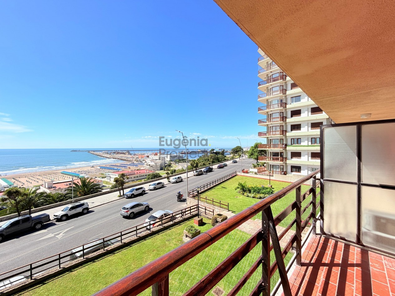 Semipiso 4 ambientes. Frente al Mar en Playa Grande