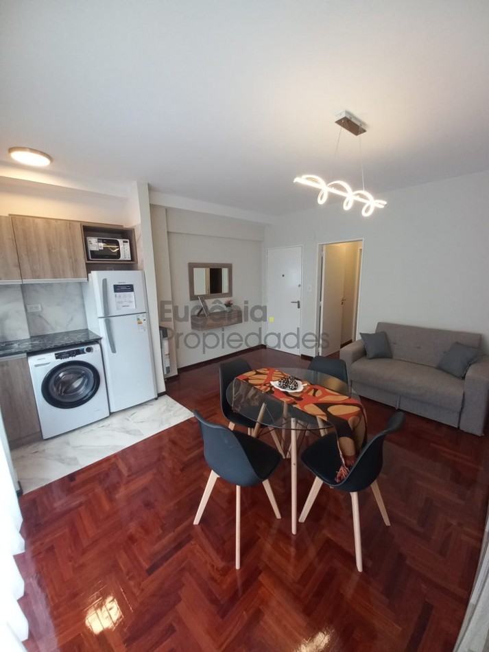 RECICLADO | Departamento 2 ambientes con balcon | Zona Centro 