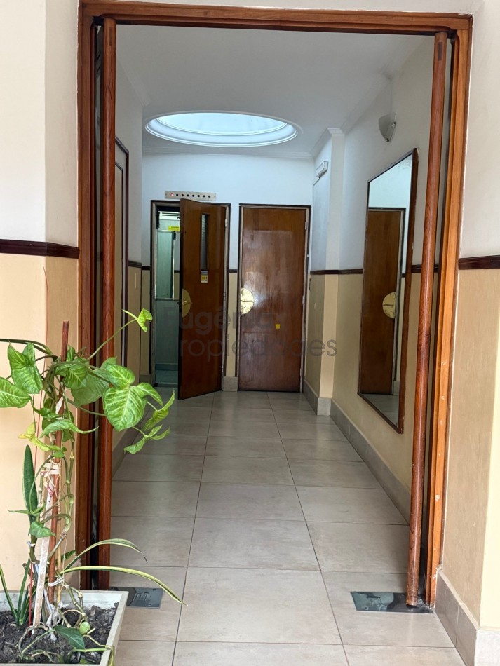 Departamento 4 Ambientes Reciclado con Balcon Al Frente | Centro | APTO CREDITO