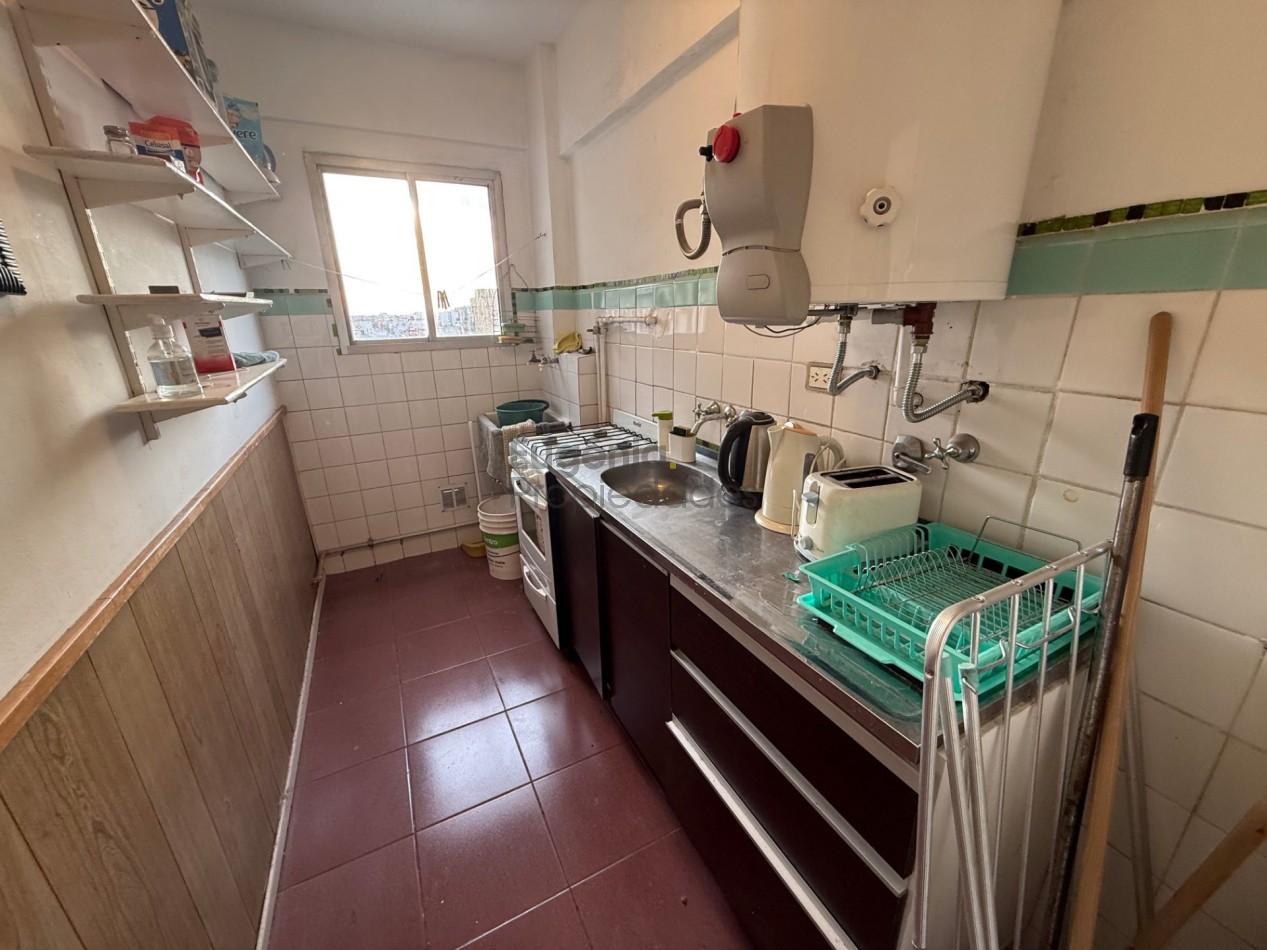 Reciclado| Departamento 2 ambientes al frente con vista panoramica | Arenales 2300 | Plaza Colon