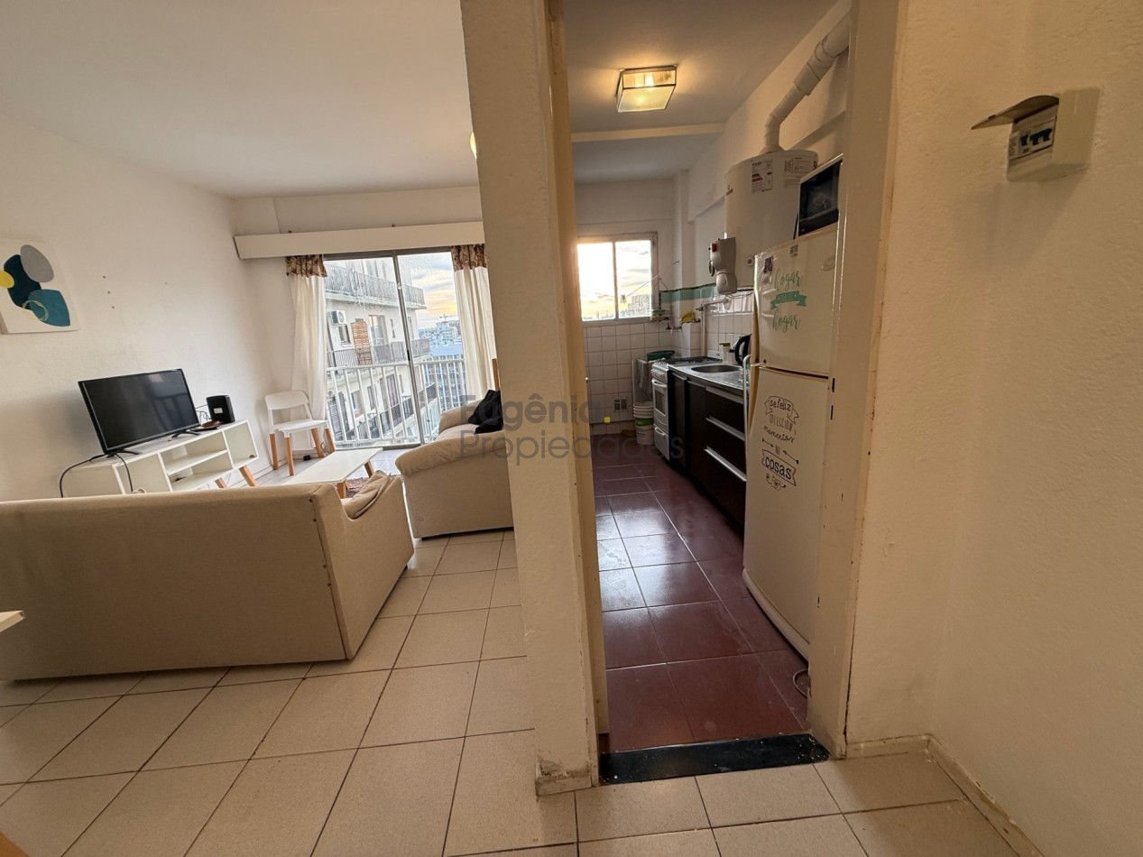 Departamento 2 ambientes al frente con vista panoramica | Arenales 2300 | Plaza Colon