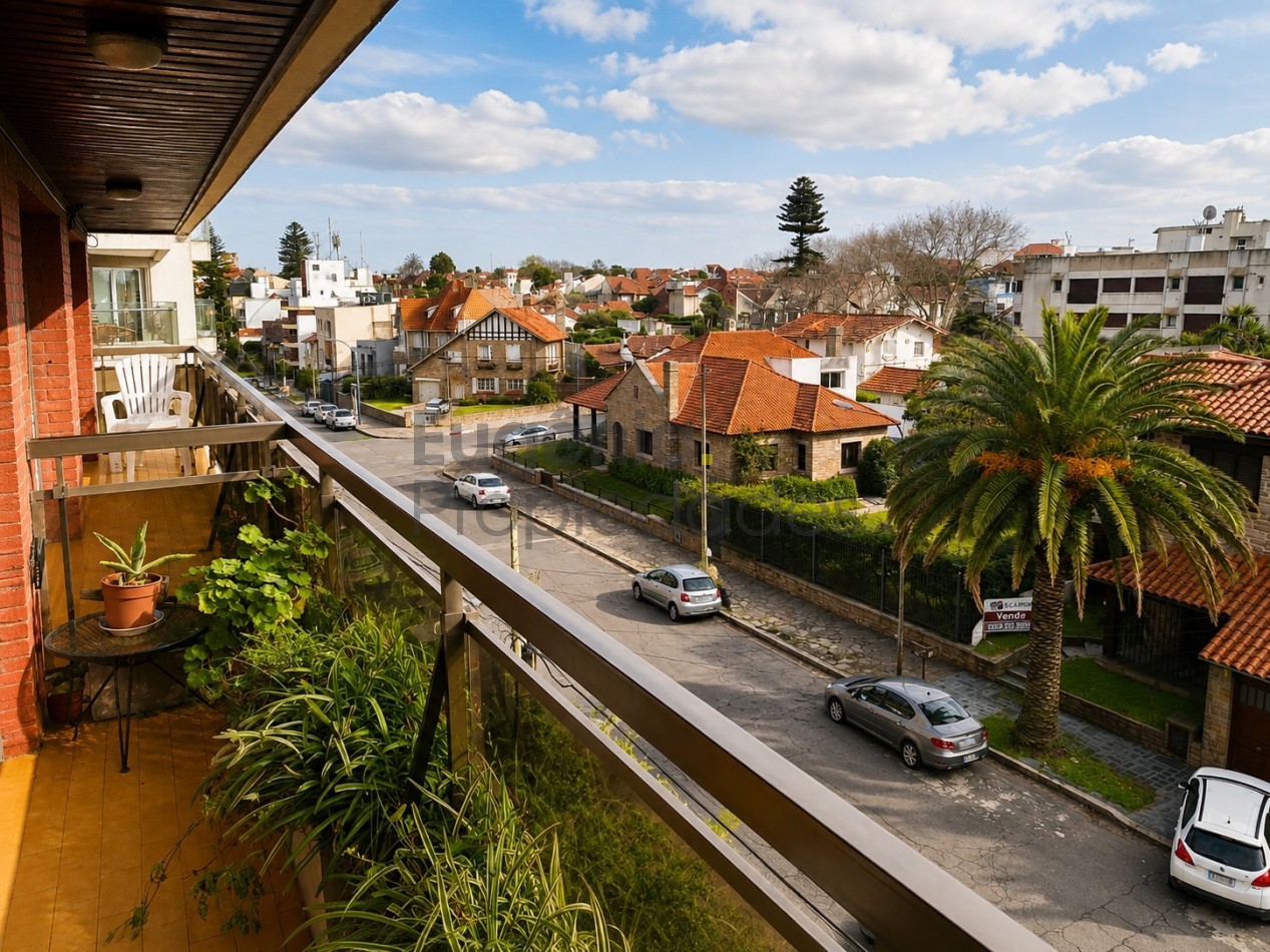 DEPARTAMENTO EN ALQUILER // Aristobulo del Valle al 2500