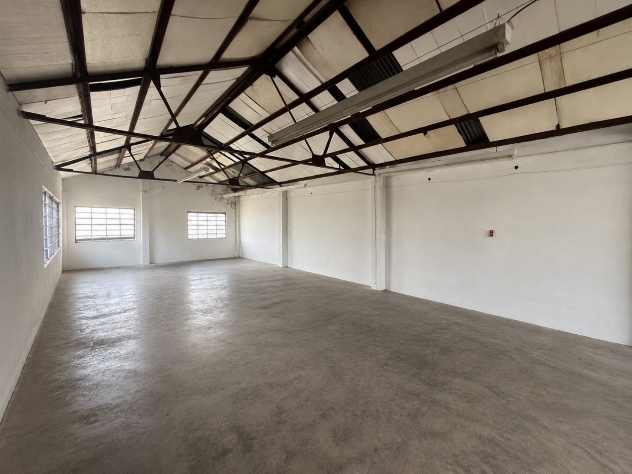 GALPON EN VENTA o ALQUILER 300 MTR2